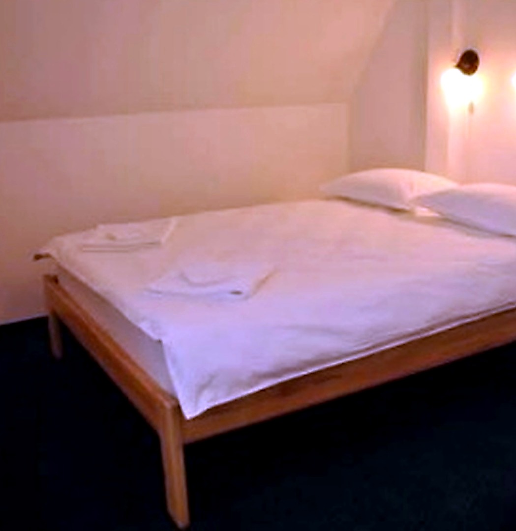 bedroom warm